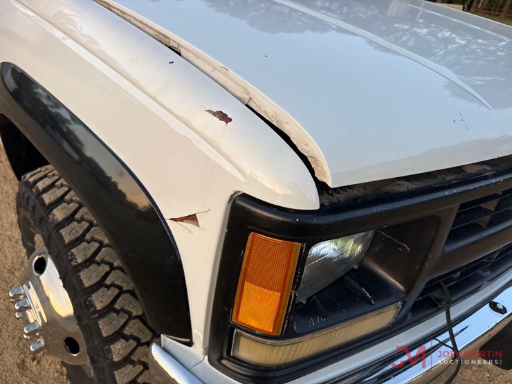 1995-chevrolet-cheyenne-3500-image-19