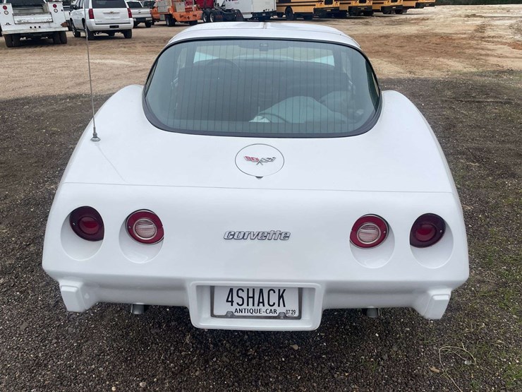 1979-chevrolet-corvette-t-tops-(32,664-miles-showing)-image-6