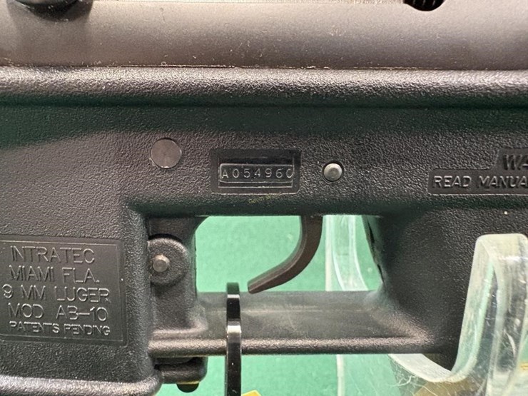 intratec-mdl.ab-10-9mm-luger-pistol-image-3