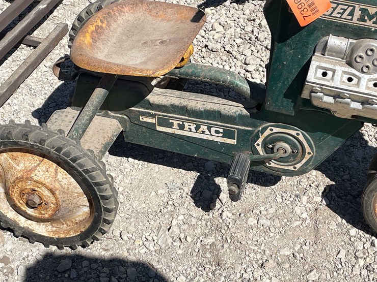 #7396-•-vintage-kids-tractor-tricycle-image-4