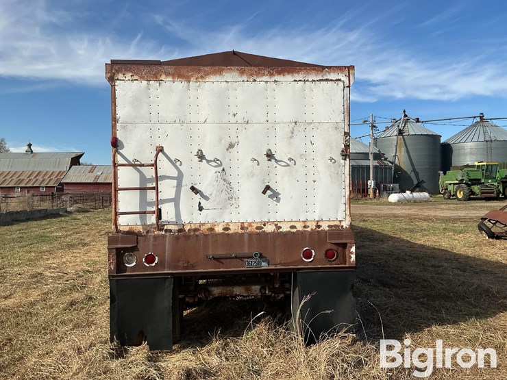 1973-hobbs-grain-trailer-image-6