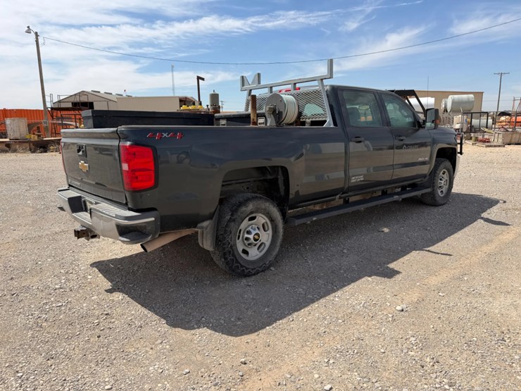 2019-chevrolet-silverado-2500hd-image-4