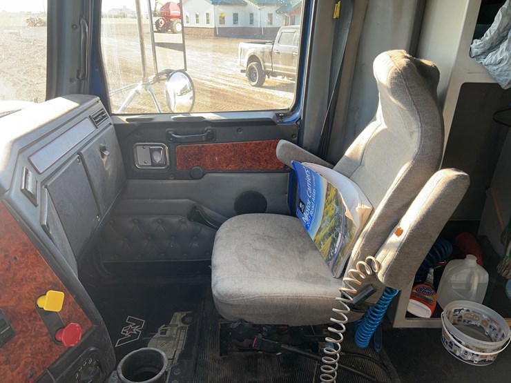 2004-western-star-semi-image-24