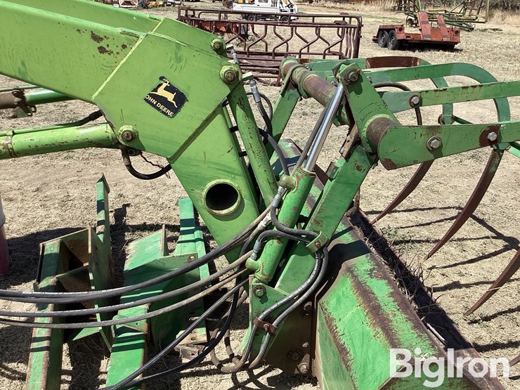 john-deere-148-image-11