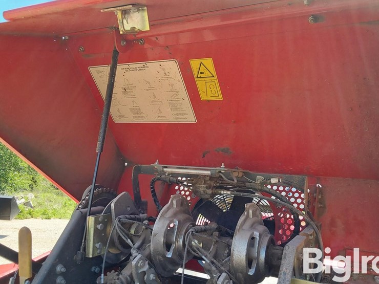 2023-massey-ferguson-1840-image-17