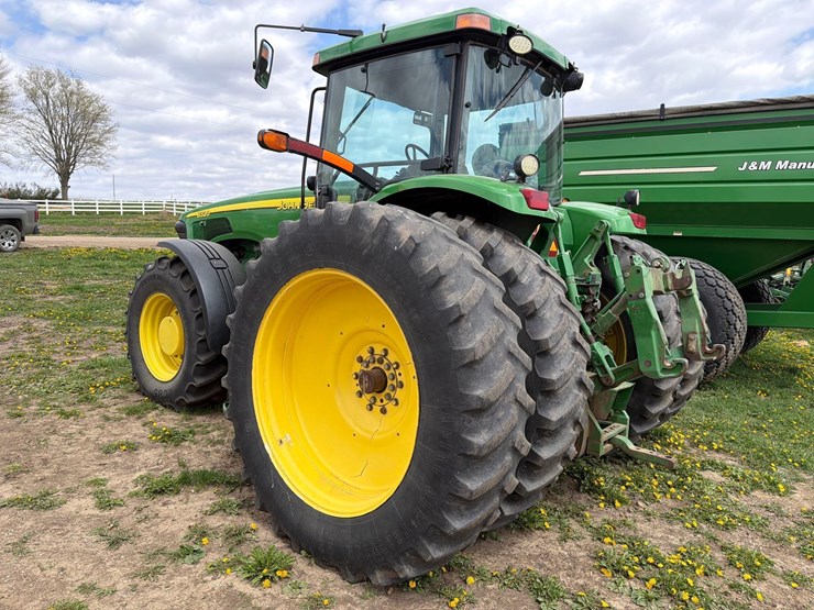 john-deere-8320-image-6