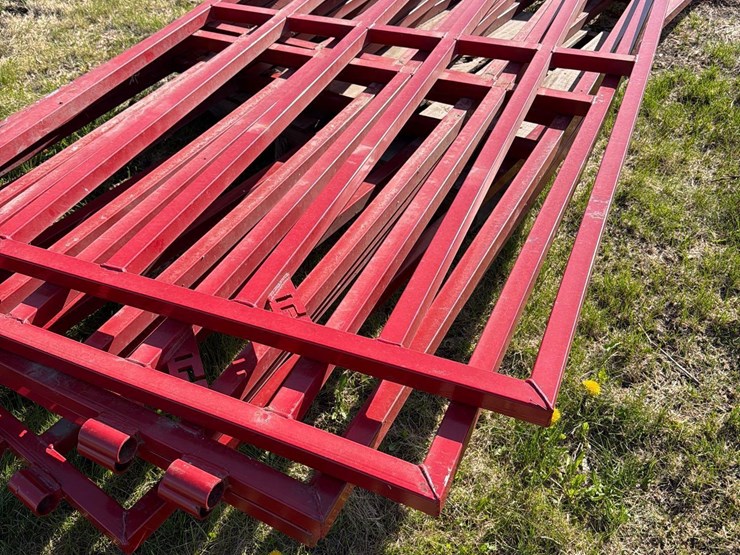 6-12ft-livestock-gates-image-5