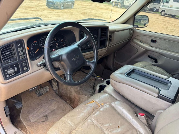 2002-gmc-sierra-3500-image-11