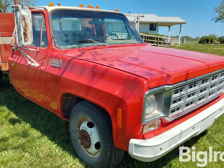 1977-chevrolet-custom-deluxe-image-12