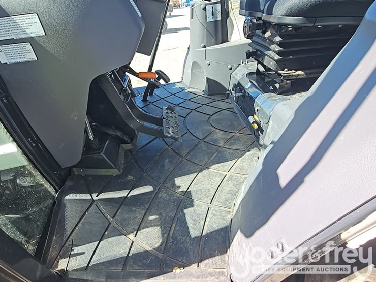 2024-bobcat-ct5550-image-28