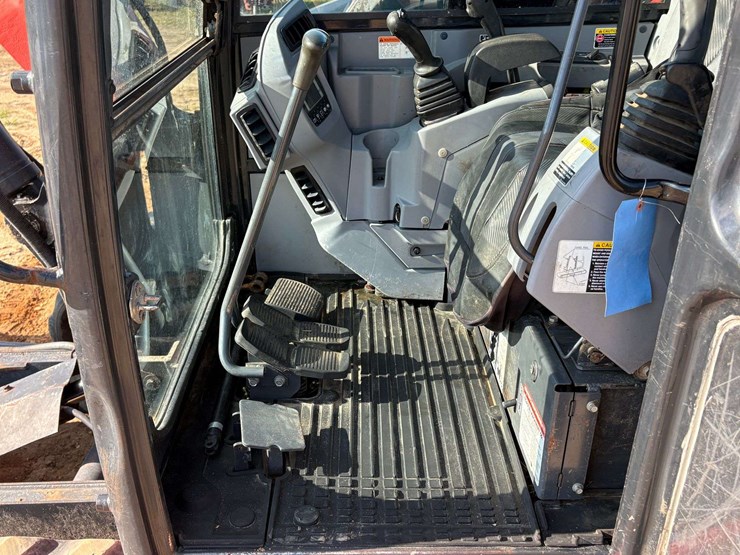 2018-kubota-kx080-4-image-7