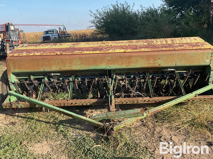 john-deere-8350-image-2