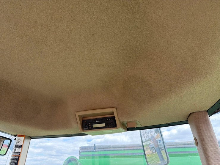john-deere-8320-image-48