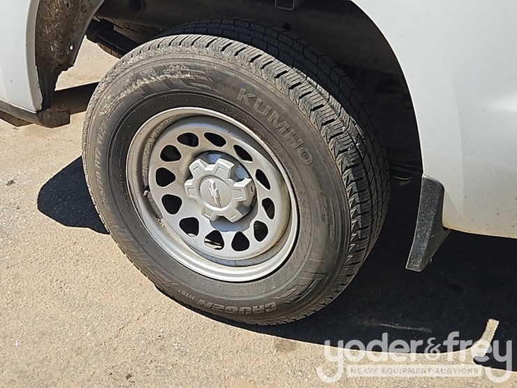 2022-chevrolet-silverado-1500-image-14