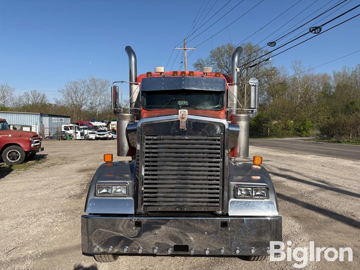 2001-kenworth-w900-image-2