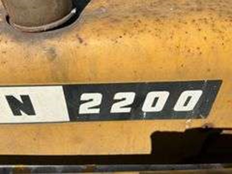 massey-ferguson-2200-image-13
