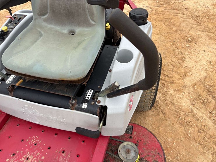 exmark-quest-48"-zero-turn-lawn-mower-(478-hours)-image-11