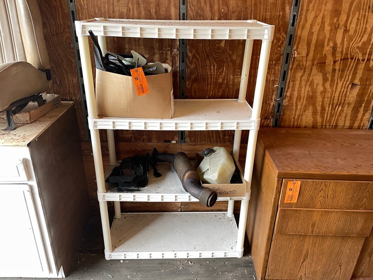 #7087-•-shelf-and-contents-image-1