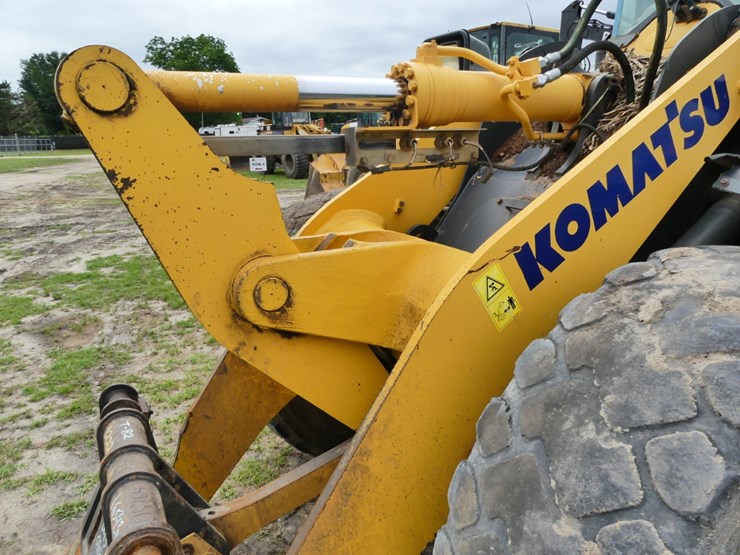 2013-komatsu-wa270-image-8