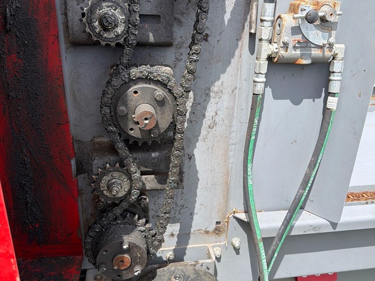 2024-hatfield-eco-lift-hmi-bedding-trailer-image-41