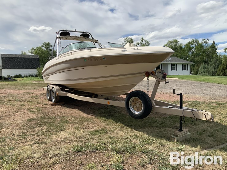 2000-sea-ray-signature-select-260-boat-w/trailer-image-3
