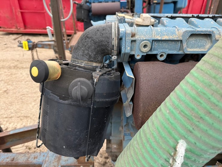 #3889-•-towable-water-pump-image-37