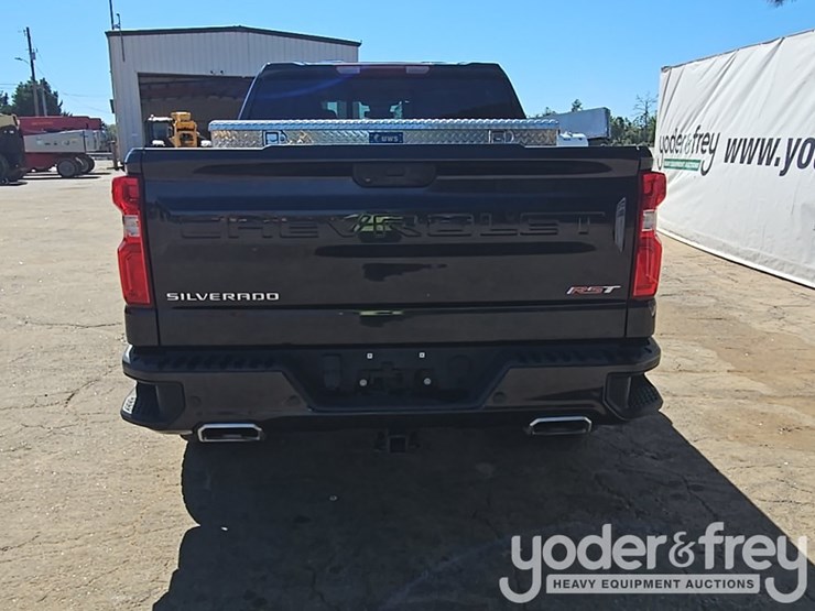 2022-chevrolet-silverado-1500-image-4