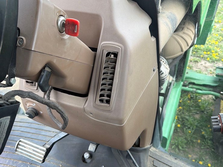 john-deere-8320-image-49