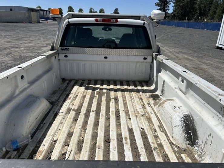 2012-chevrolet-silverado-2500-image-36