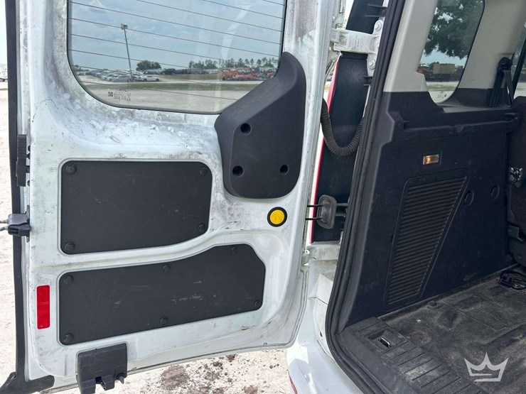2014-ford-transit-connect-image-25