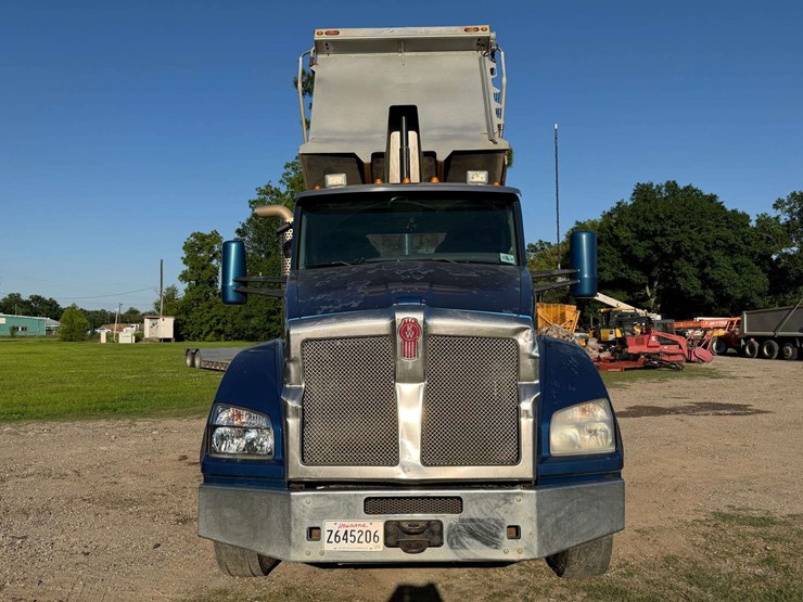 2016-kenworth-t880-image-5