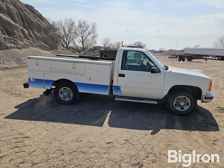 1999-gmc-sierra-2500-image-4
