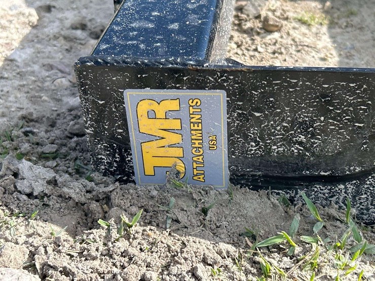 2025-jmr-tree-boom-skid-steer-attachment-image-3
