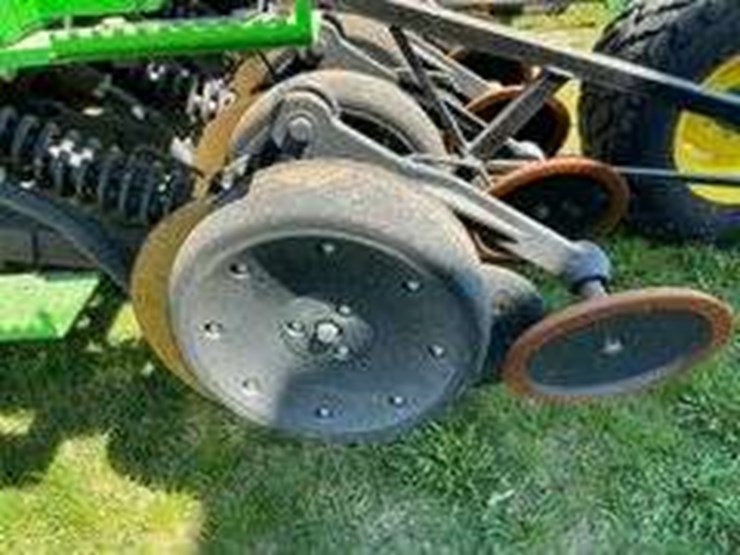 john-deere-1590-image-13
