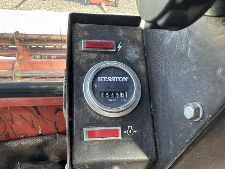 hesston-6650-image-21
