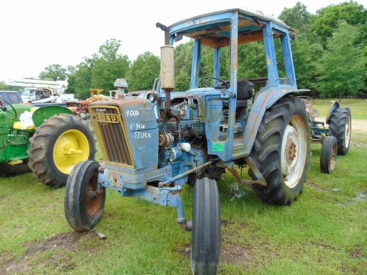 ford-4000-image-1