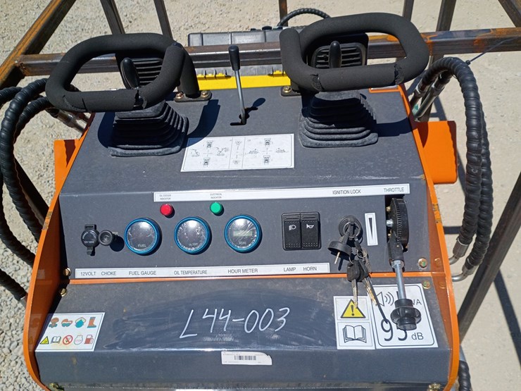 #l44-003-•-lot-l44-003-image-11