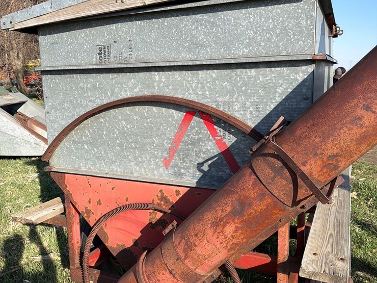 57”-x-7ft-auger-wagon-image-7