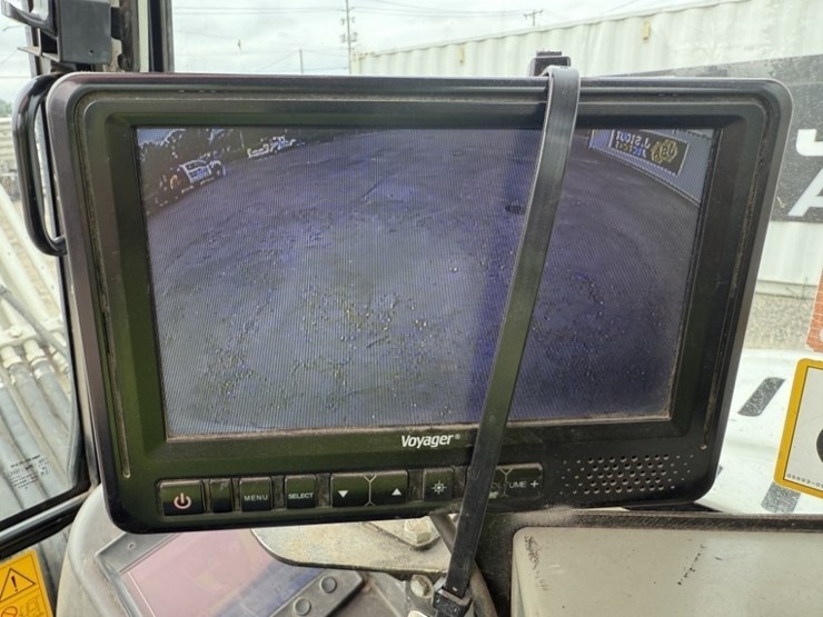 2017-takeuchi-tb260-image-31