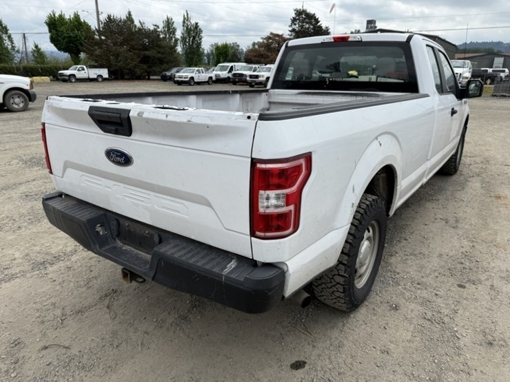 2018-ford-f150-xl-image-4