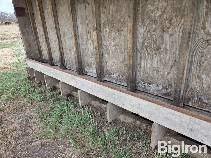 shop-built-wood-livestock-feeder-image-19