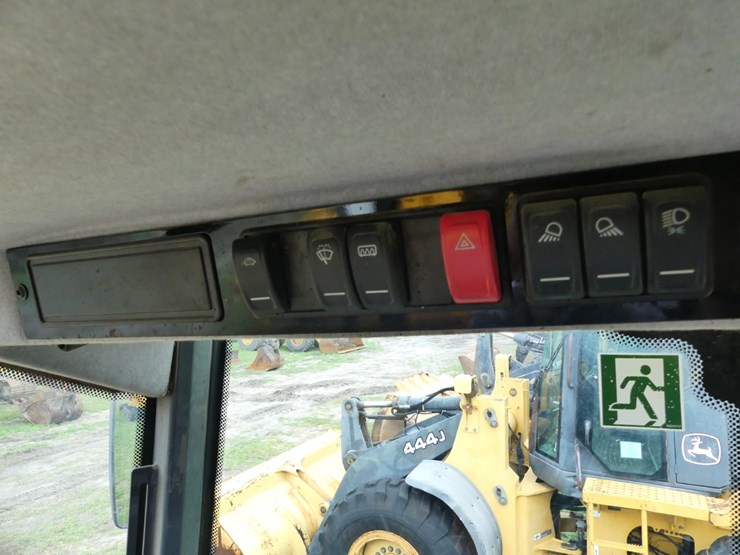 deere-344l-image-16