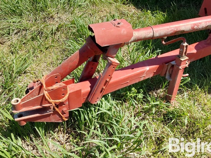 new-holland-273-image-9