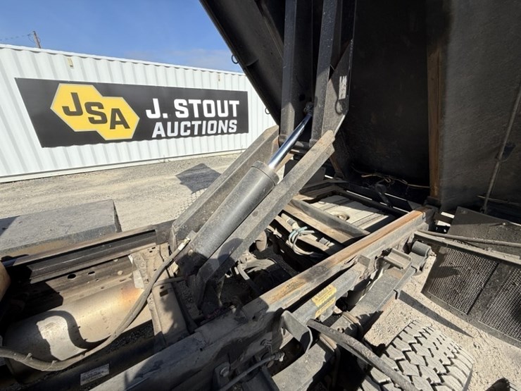 2005-ford-f550-xl-sd-image-36