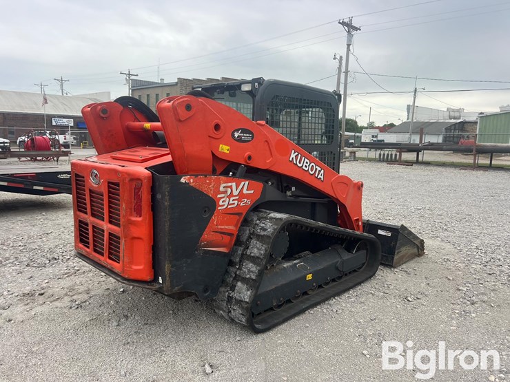 2017-kubota-svl95-2s-image-5