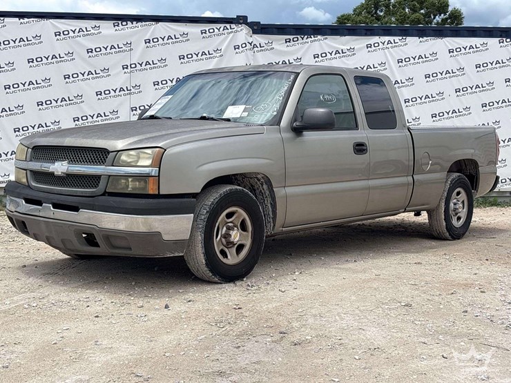 2003-chevrolet-silverado-1500-image-1