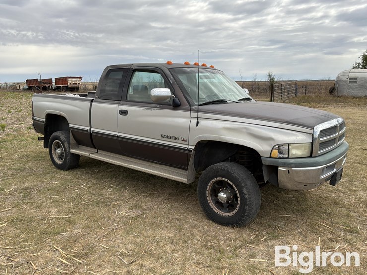 1997-dodge-ram-2500-image-3