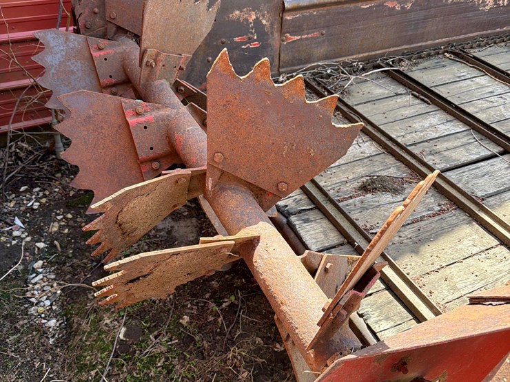 new-holland-520-image-5