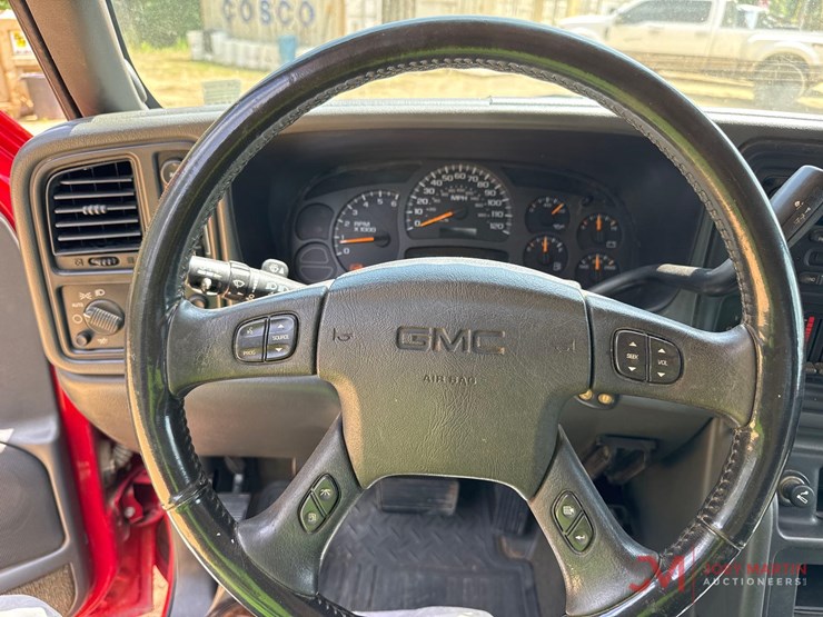 2004-gmc-sierra-1500-image-29