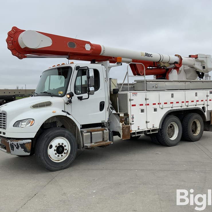 2014 FREIGHTLINER M2 106